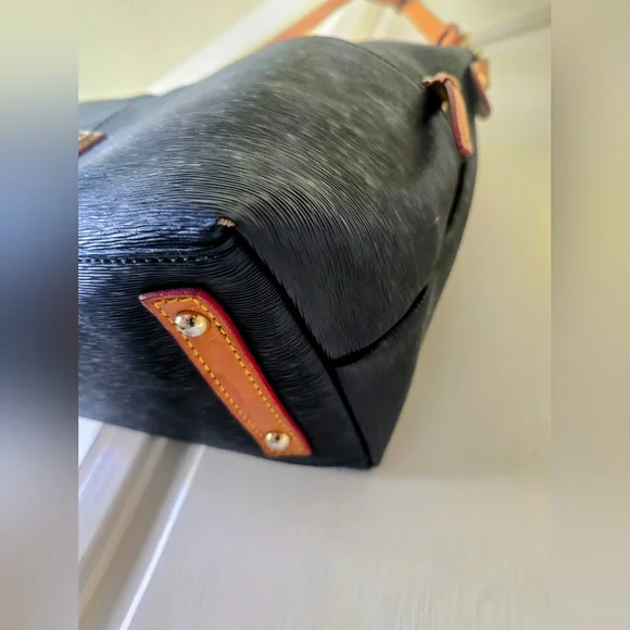 Dooney & Bourke Black and Tan Leather Bag - Picture 7 of 8